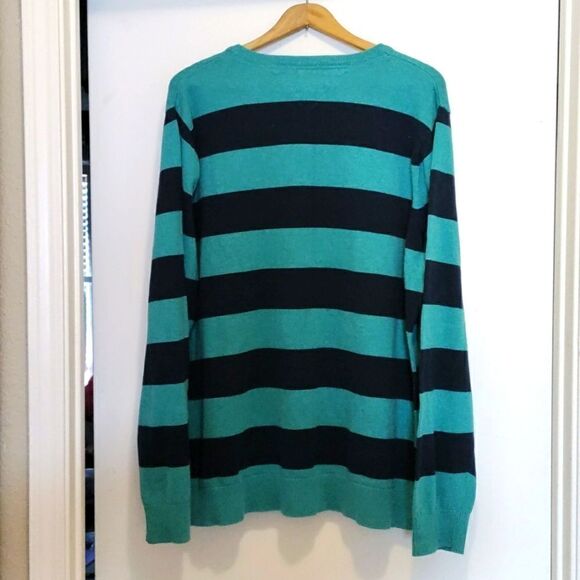 Vintage Tommy Hilfiger Sweater - Picture 4 of 4